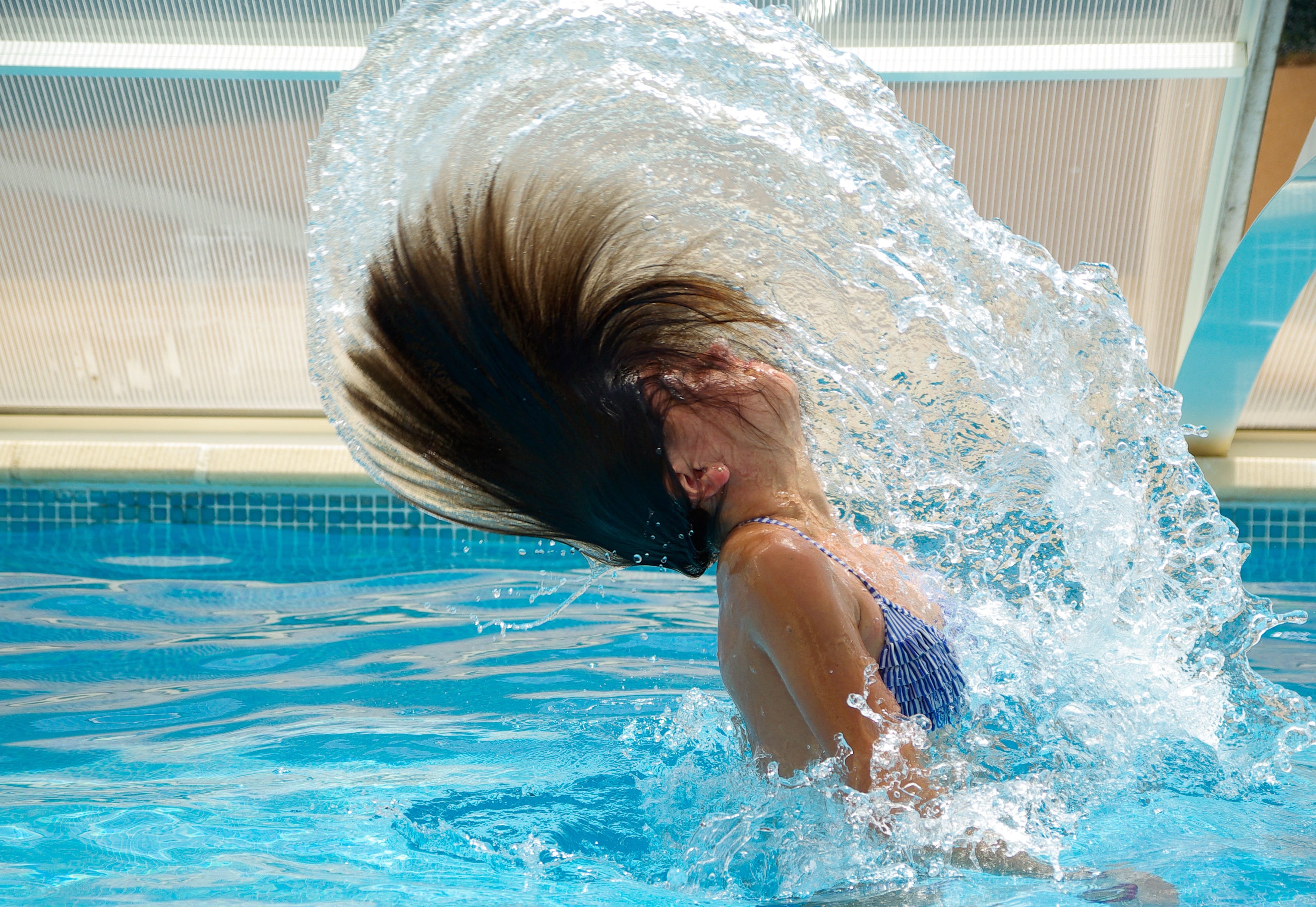 Fully functional and pristine pool equipment